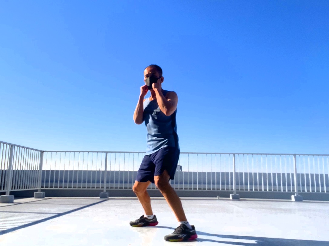 ボディコンバット,レスミルズ,レスミルズインストラクター,ボディコンバット93,ウォーミングアップ上半身,ポイント